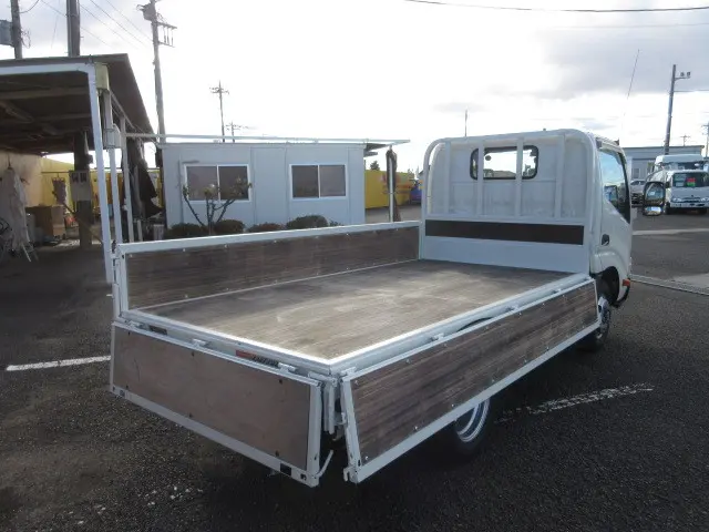 日野 デュトロ TPG-XZU605M(2WD)の写真9