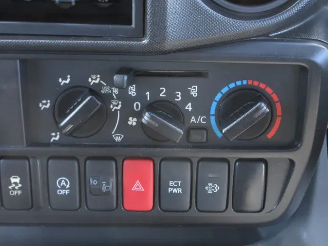 日野 デュトロ TPG-XZU605M(2WD)の写真18