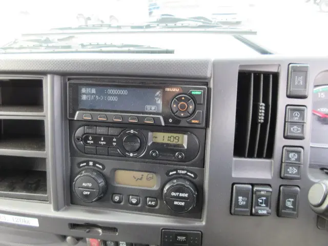 いすゞ フォワード 2RG-FRR90S2(2WD)の写真22