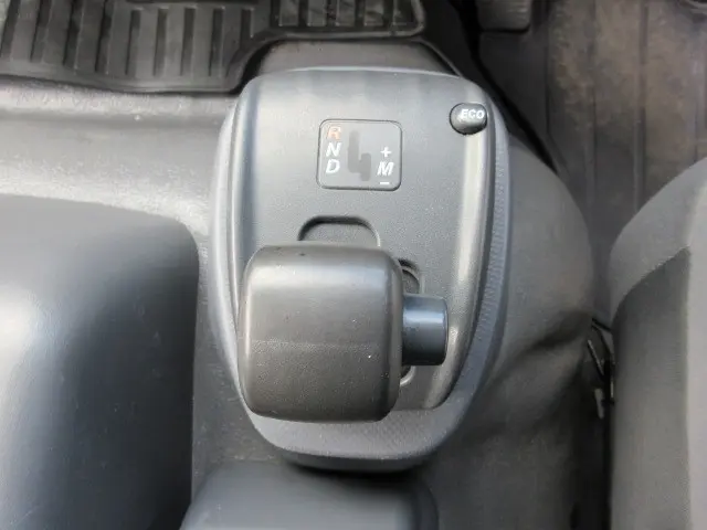 いすゞ フォワード 2RG-FRR90S2(2WD)の写真23