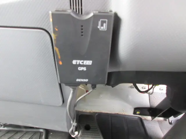 いすゞ フォワード 2RG-FRR90S2(2WD)の写真24