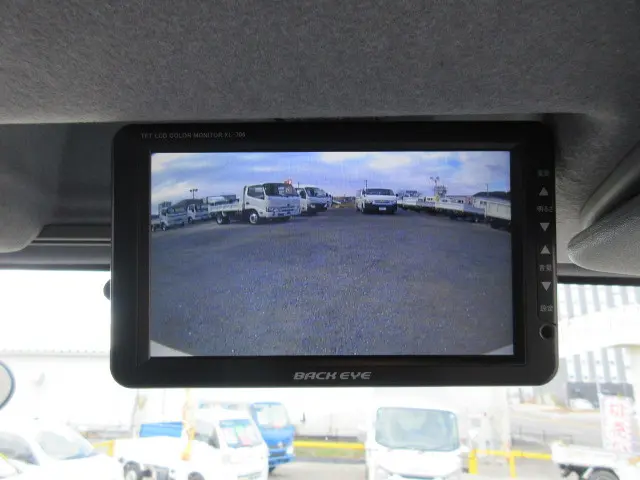 いすゞ フォワード 2RG-FRR90S2(2WD)の写真25