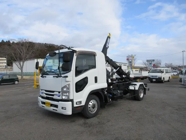 いすゞ フォワード 2RG-FRR90S2(2WD)の写真37