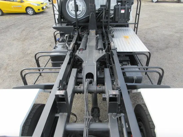 いすゞ フォワード 2RG-FRR90S2(2WD)の写真43