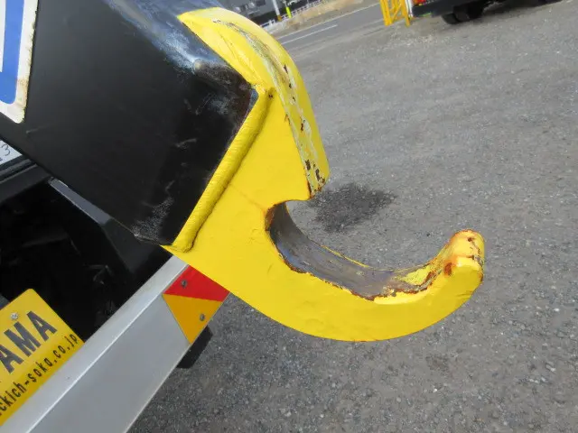 いすゞ フォワード 2RG-FRR90S2(2WD)の写真45