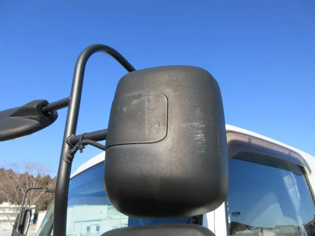 いすゞ フォワード 2RG-FRR90S2(2WD)の写真48