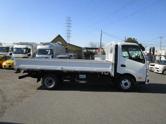 日野 デュトロ 2WG-XZU713M(2WD)の写真6