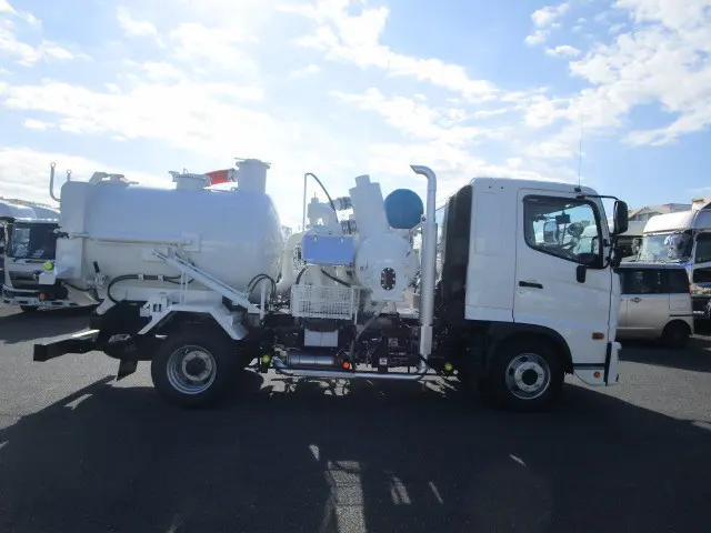 日野 レンジャー 2PG-FD2ABA(2WD)の写真6