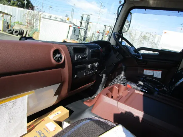 日野 レンジャー 2PG-FD2ABA(2WD)の写真18