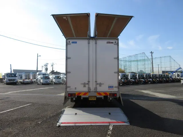 いすゞ フォワード 2RG-FRR90T2(2WD)の写真12