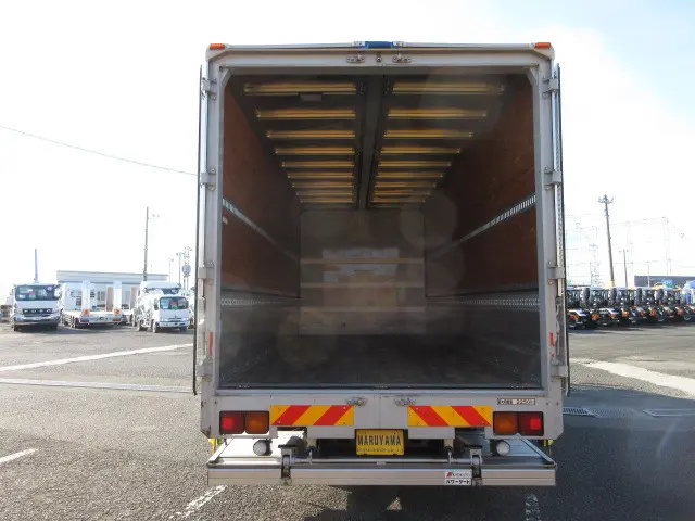 いすゞ フォワード 2RG-FRR90T2(2WD)の写真13