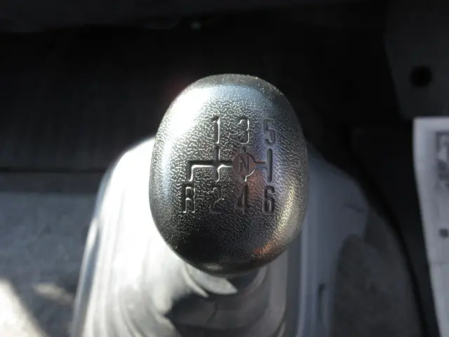 いすゞ フォワード 2RG-FRR90T2(2WD)の写真20