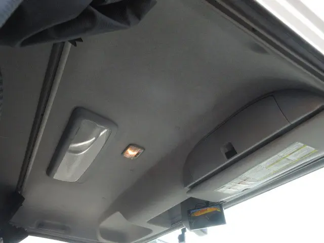 いすゞ フォワード 2RG-FRR90T2(2WD)の写真26