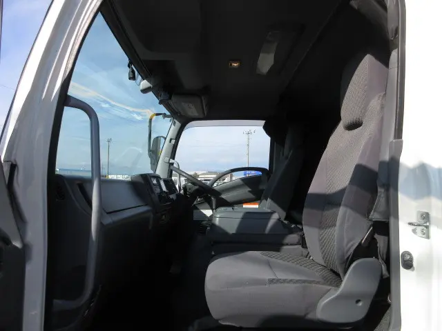 いすゞ フォワード 2RG-FRR90T2(2WD)の写真28