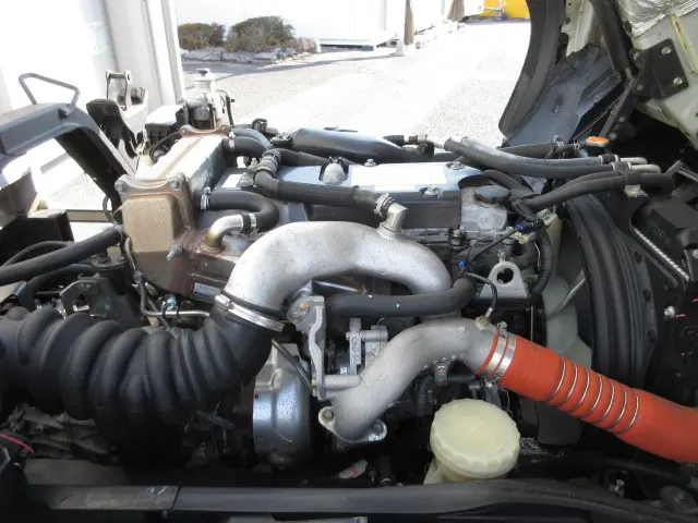 いすゞ フォワード 2RG-FRR90T2(2WD)の写真31