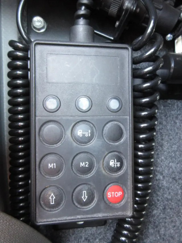 いすゞ フォワード 2RG-FRR90T2(2WD)の写真43