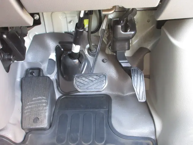 スズキ エブリイ 5BD-DA17V(4WD)の写真20