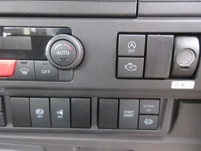 いすゞ フォワード 2RG-FRR90S4(2WD)の写真24