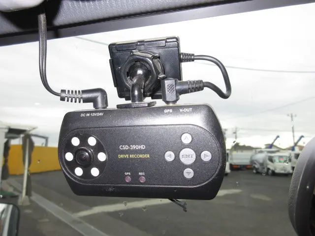 いすゞ エルフ TRG-NJS85A(4WD)の写真22