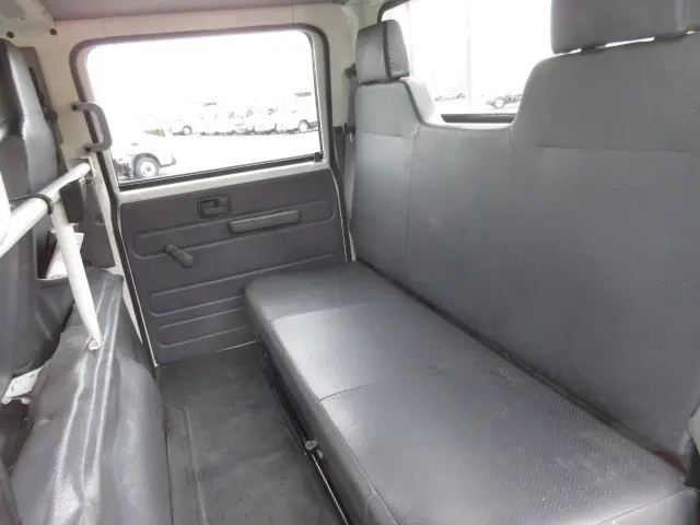 いすゞ エルフ TRG-NJS85A(4WD)の写真26