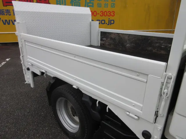 いすゞ エルフ TRG-NJS85A(4WD)の写真48