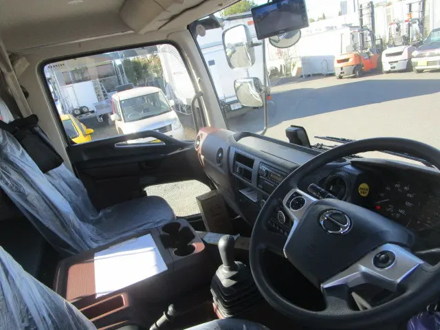 日野 レンジャー 2KG-FE2ACG(2WD)の写真11