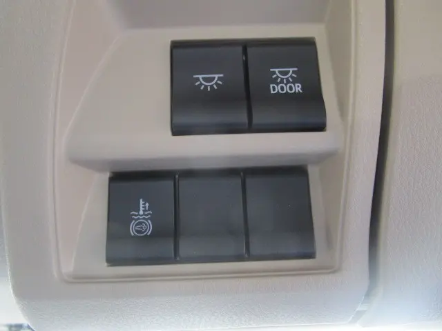 日野 レンジャー 2KG-FE2ACG(2WD)の写真17