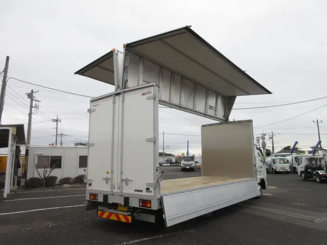 三菱 ファイター 2KG-FK65F(2WD)の写真14