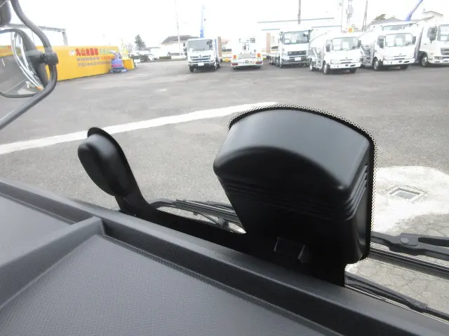 三菱 ファイター 2KG-FK65F(2WD)の写真23