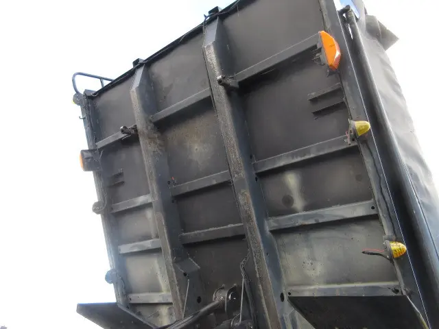 日野 レンジャー LKG-FE7JEAA(2WD)の写真24