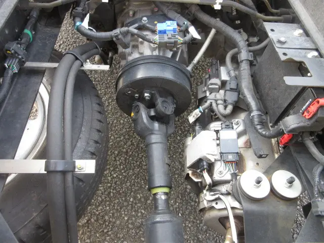 いすゞ エルフ 2RG-NJR88AN(2WD)の写真33