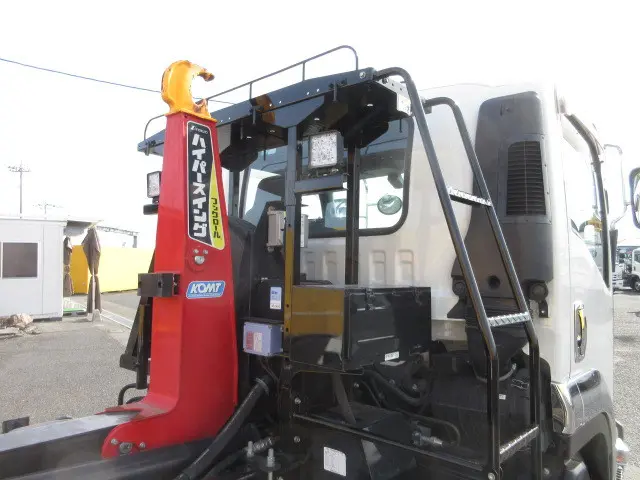 いすゞ フォワード 2RG-FRR90S2(2WD)の写真24