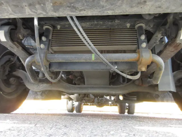 いすゞ フォワード 2RG-FRR90S2(2WD)の写真40
