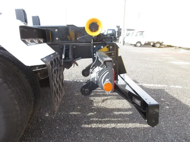 いすゞ フォワード 2RG-FRR90S2(2WD)の写真48