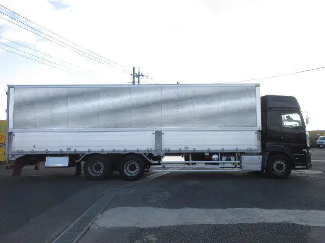 ＵＤ クオン 2PG-CD5CA(6x2)の写真6