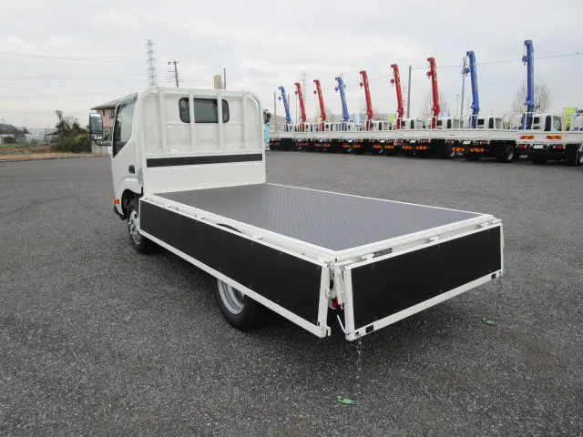 日野 デュトロ 2WG-XZU606M(2WD)の写真9