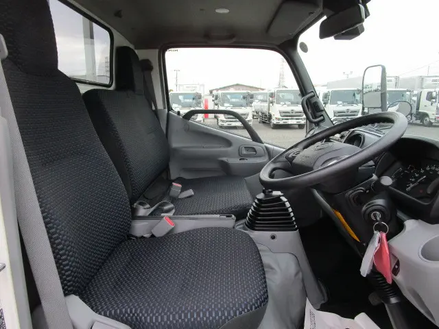 日野 デュトロ 2WG-XZU606M(2WD)の写真13