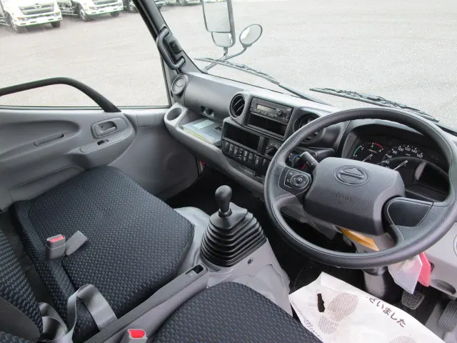 日野 デュトロ 2WG-XZU606M(2WD)の写真15