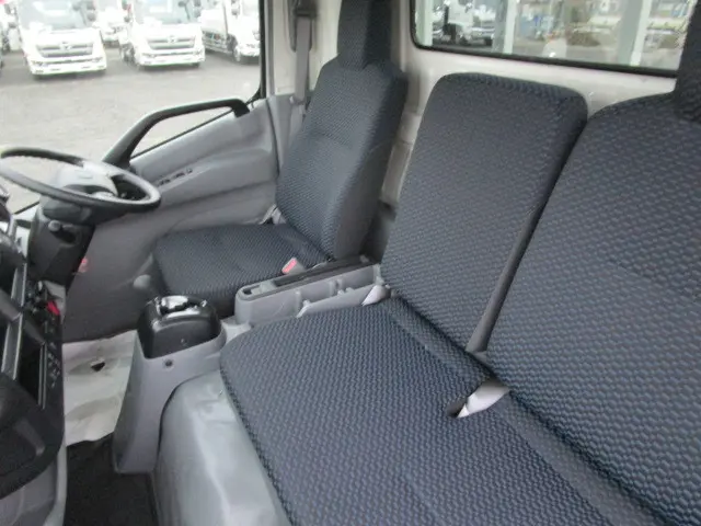 日野 デュトロ 2WG-XZU713M(2WD)の写真23