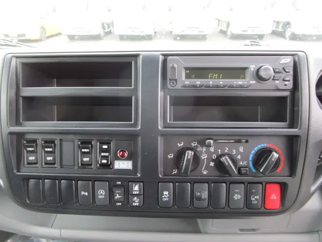 日野 デュトロ 2WG-XZU713N(2WD)の写真17