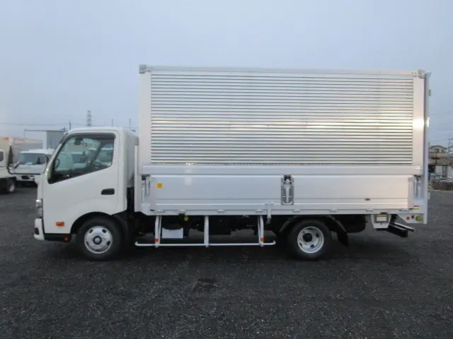 日野 デュトロ 2WG-XZU713N(2WD)の写真9