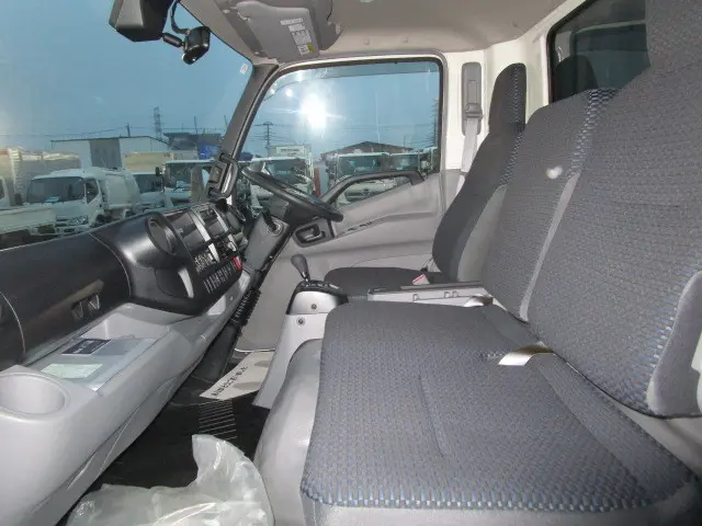 日野 デュトロ 2WG-XZU713N(2WD)の写真25