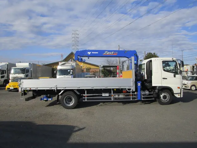 日野 レンジャー 2KG-FE2ACA(2WD)の写真6