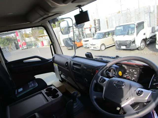 日野 レンジャー 2KG-FE2ACA(2WD)の写真9