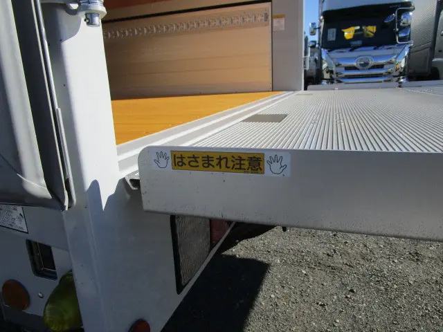 日野 レンジャー 2KG-FE2ACG(2WD)の写真15