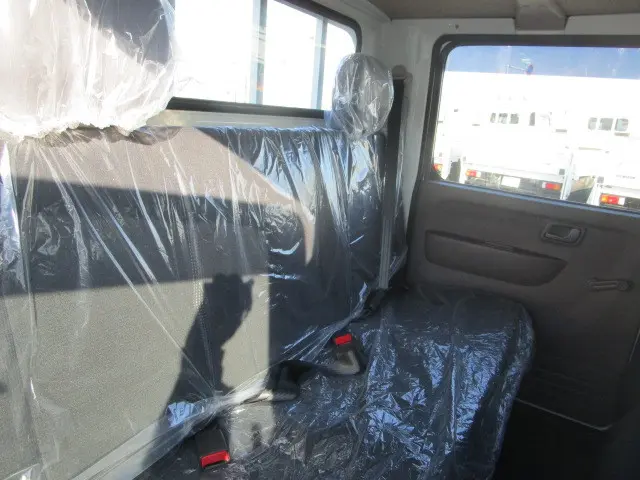 三菱 キャンター 2RG-FBA20(2WD)の写真18
