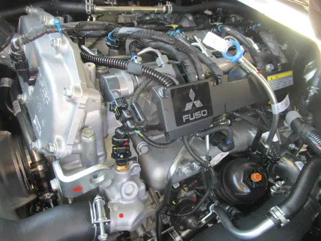 三菱 キャンター 2RG-FBA20(2WD)の写真24