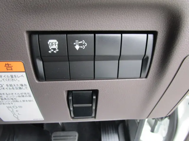 三菱 キャンター 2RG-FBA20(2WD)の写真12