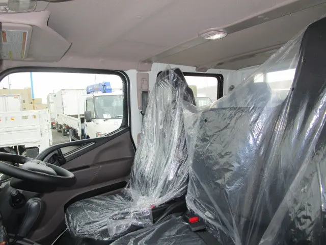 三菱 キャンター 2RG-FBA20(2WD)の写真18