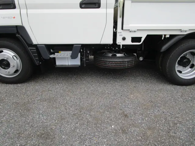 三菱 キャンター 2RG-FBA20(2WD)の写真34